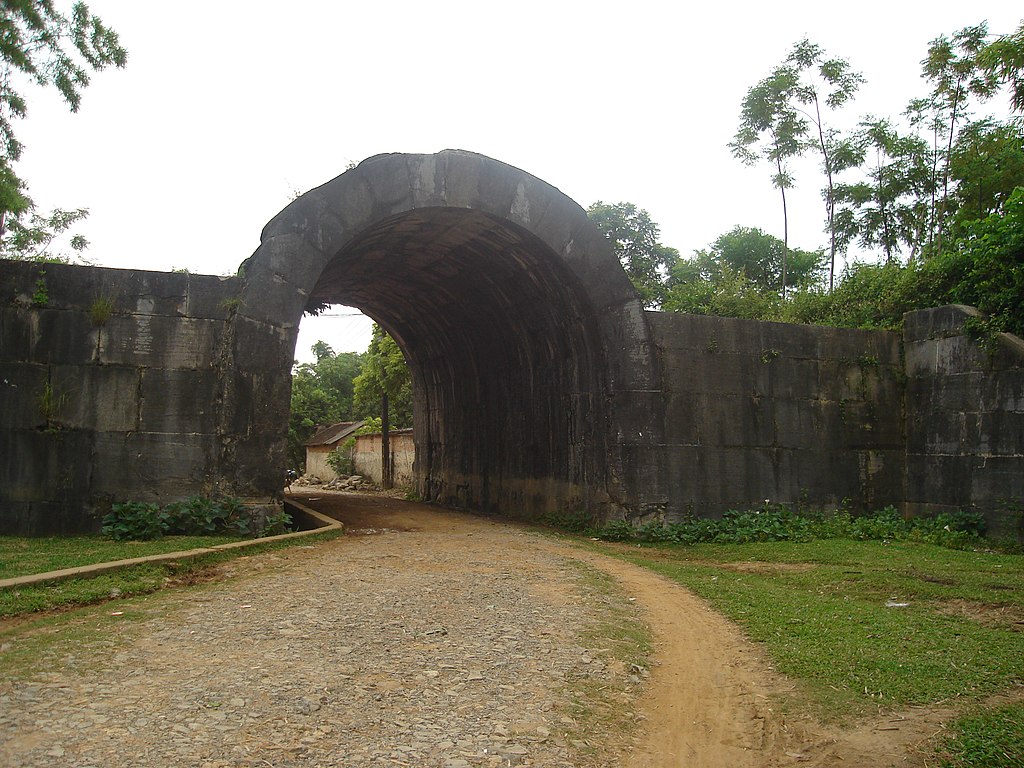 Tay Do Castle East Gate