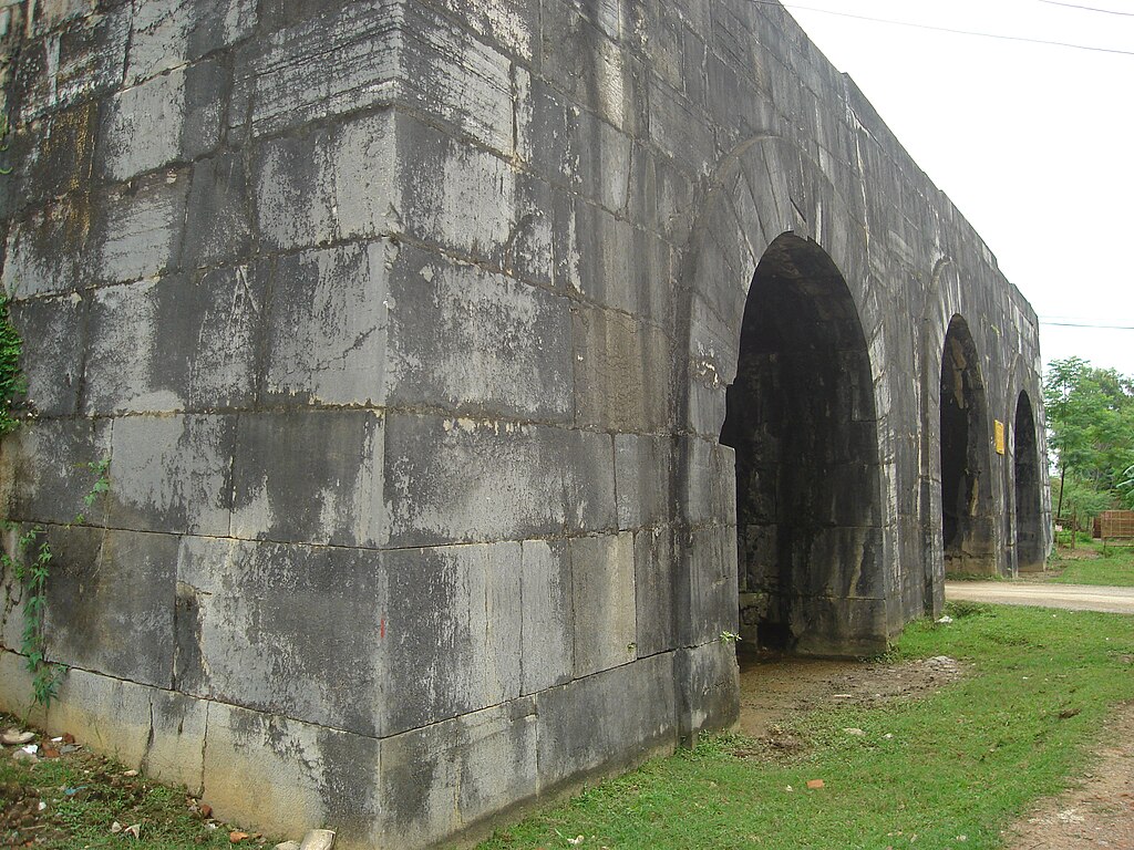 Tay Do Castle South Gate