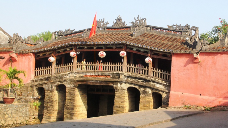 Chua Cau